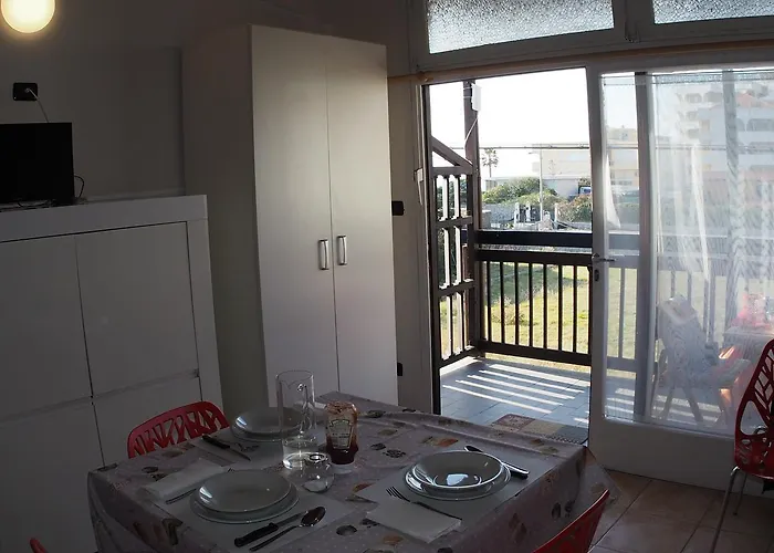 Casa Vacanze I Girasoli * فنتيميليا